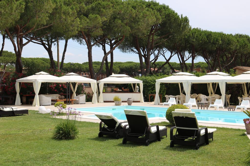 Hotel Velcamare Tarquinia Buitenkant foto